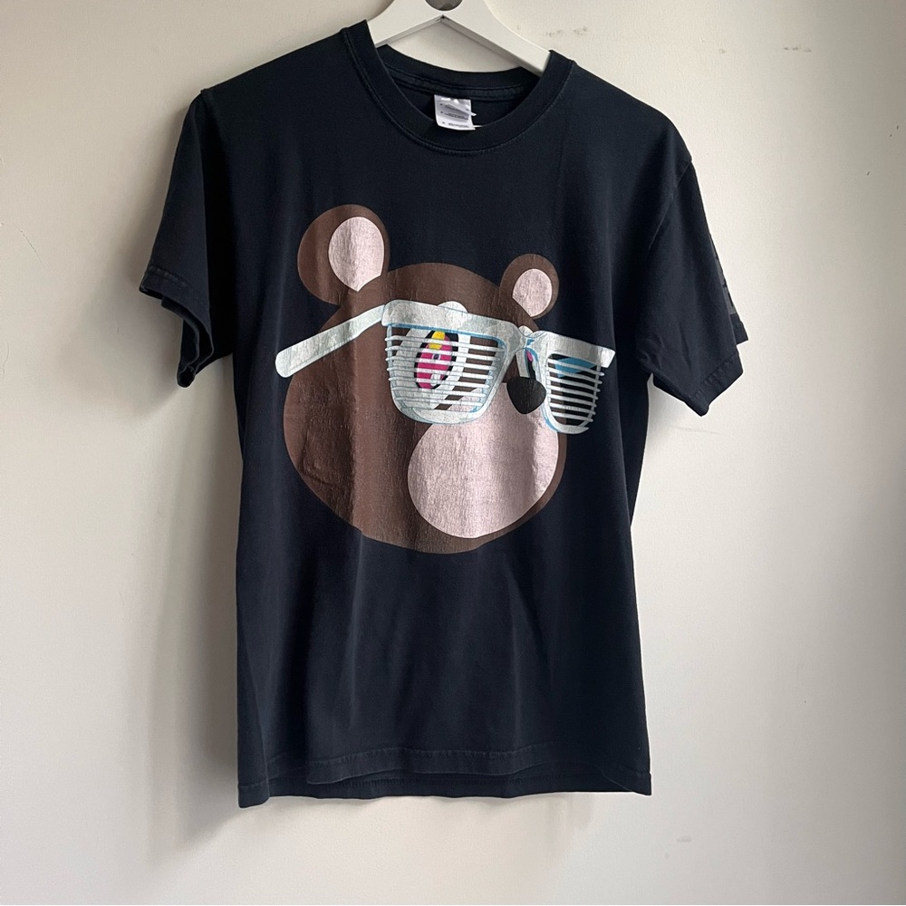 Kanye West x Takeshi Murakami Glow in The Darn 2007 Tour T
